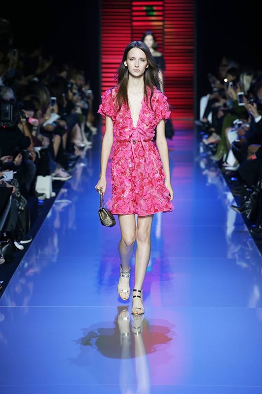 Elie Saab Ready-to-Wear Spring Summer 2016 Fashion Show